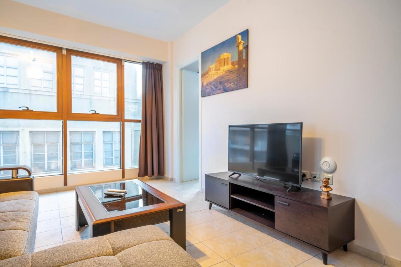 2 Bedroom Renovated Apartment With A View Athens Exterior photo